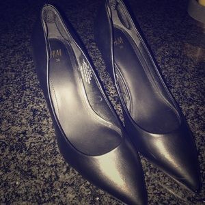 Black heels like new